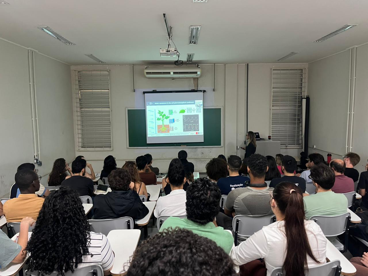 whatsapp-image-2025-12-05-at-114013